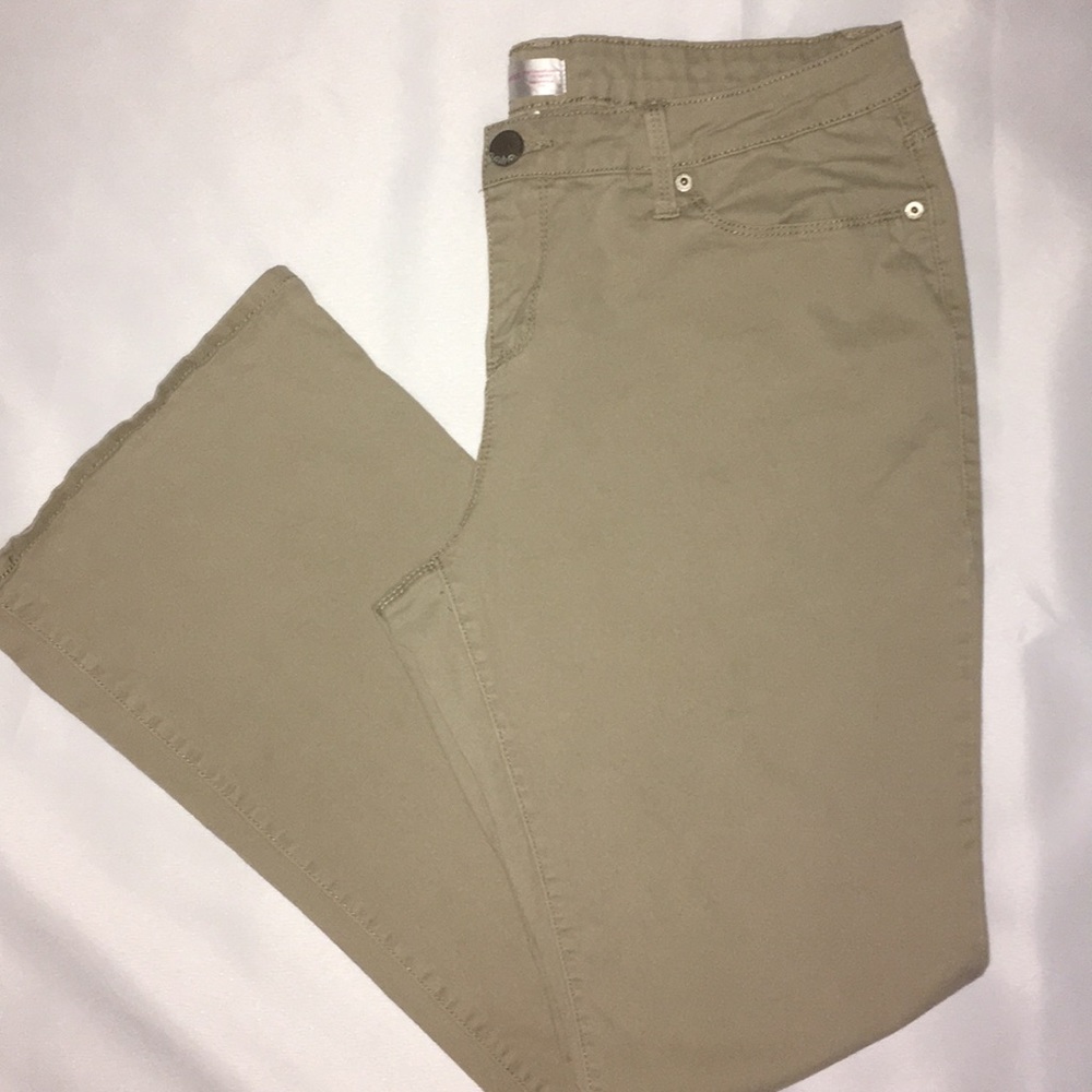 Khaki pants